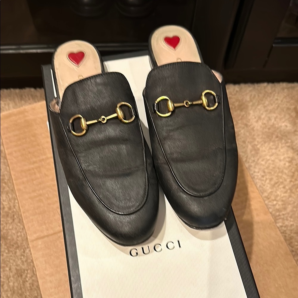 Gucci Women's Black Leather Loafers